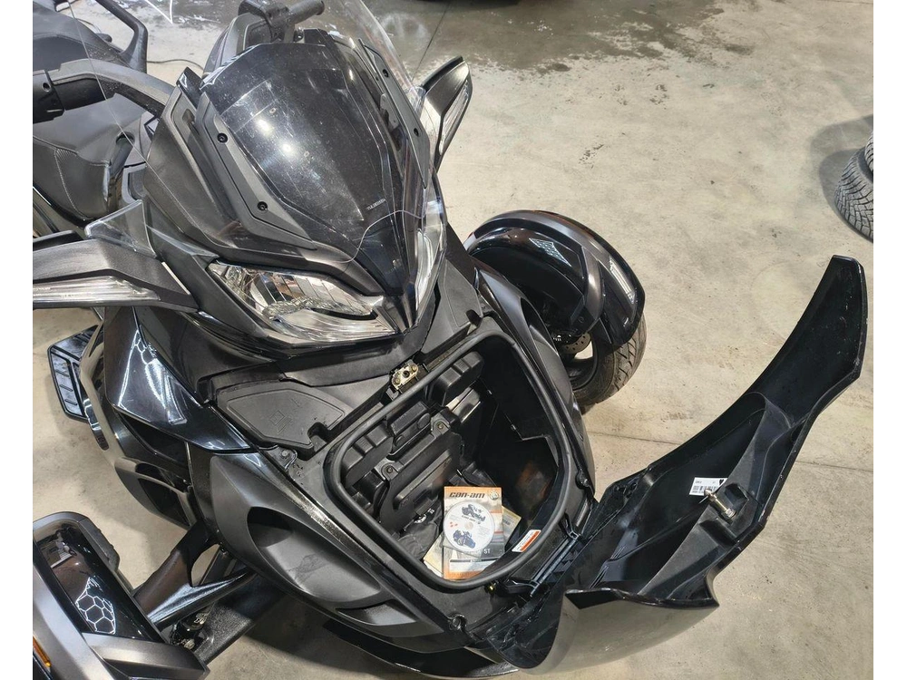 Can-am Spyder St S Se 5 2014 alt