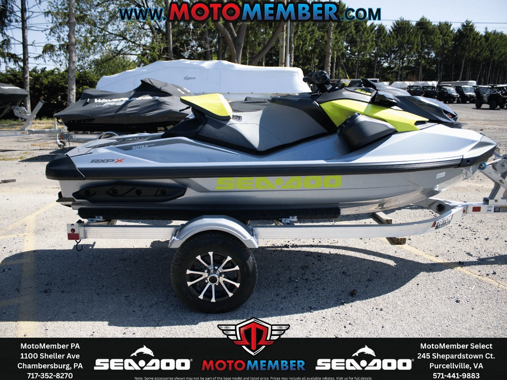 2026 Sea-doo Rxp-x™ 325 Tech, Brp Premium Audio, Ibr Ice Metal / Manta Green alt