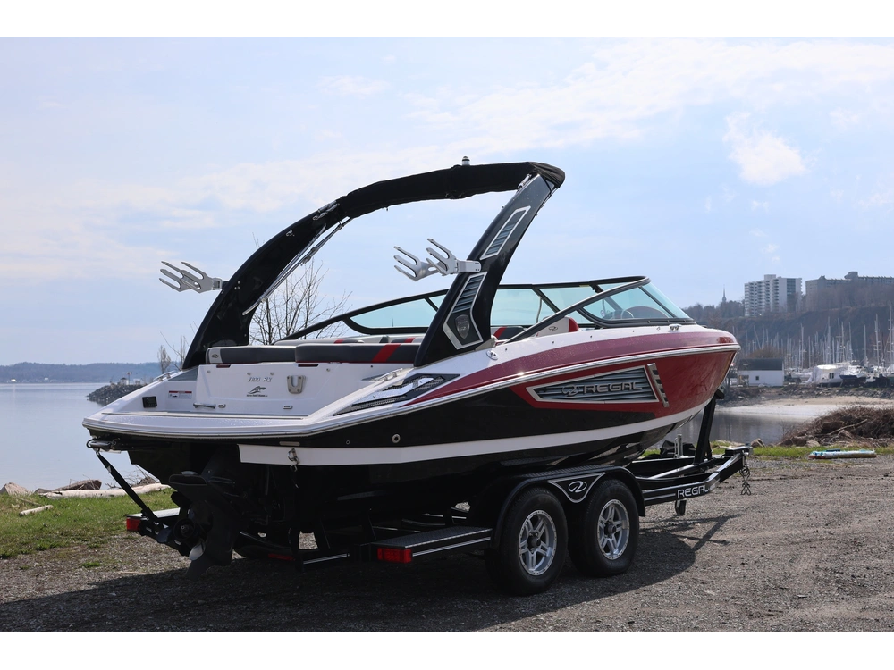 Regal 2100 2017 alt