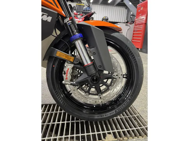2026 KTM 1390 R EVO thumbnail 11