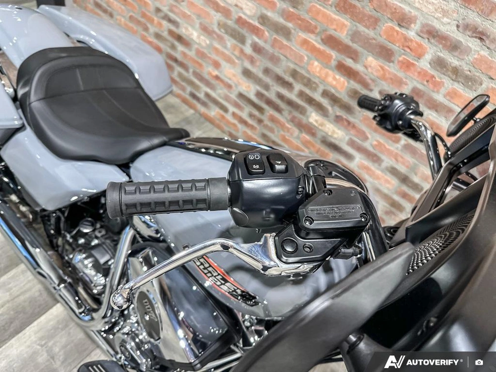 2026 Harley-davidson Street Glide alt