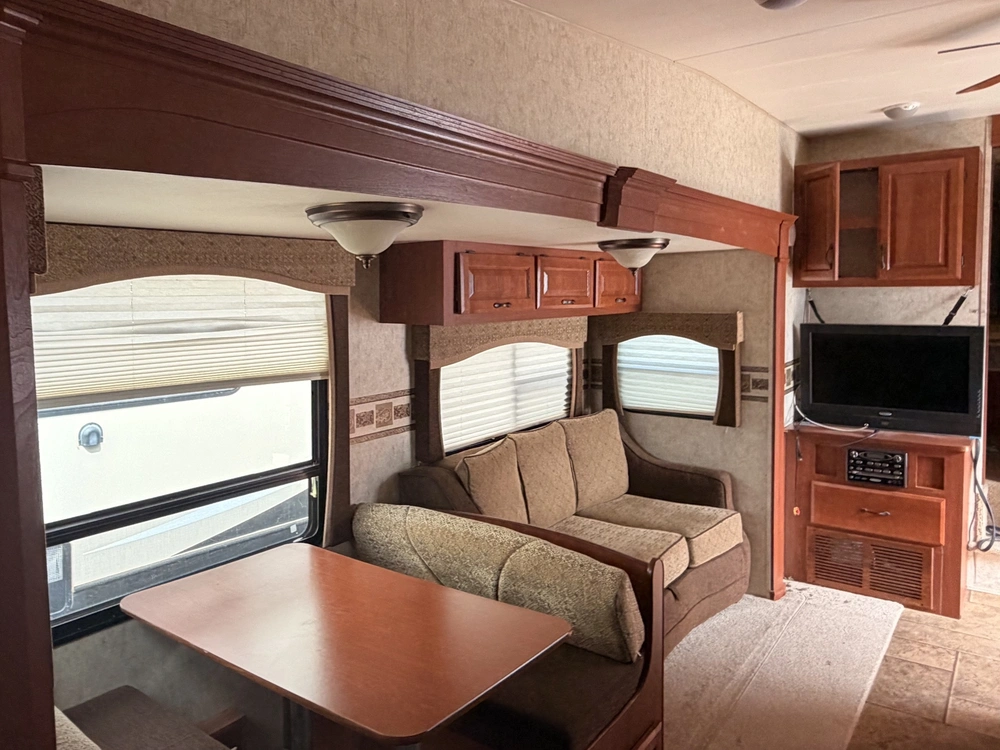 2010 Dutchmen Colorado 29bh 5th Wheel alt