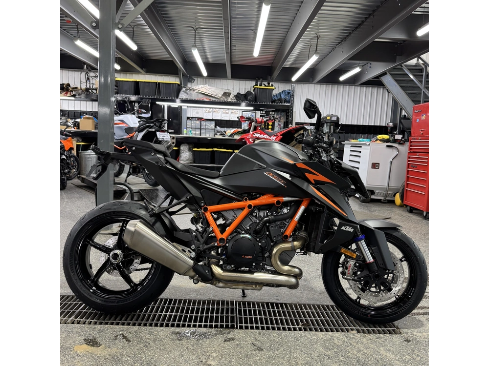 Ktm 1390 R Evo 2026 alt