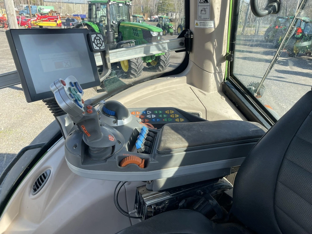 Fendt 828s4 2021 alt