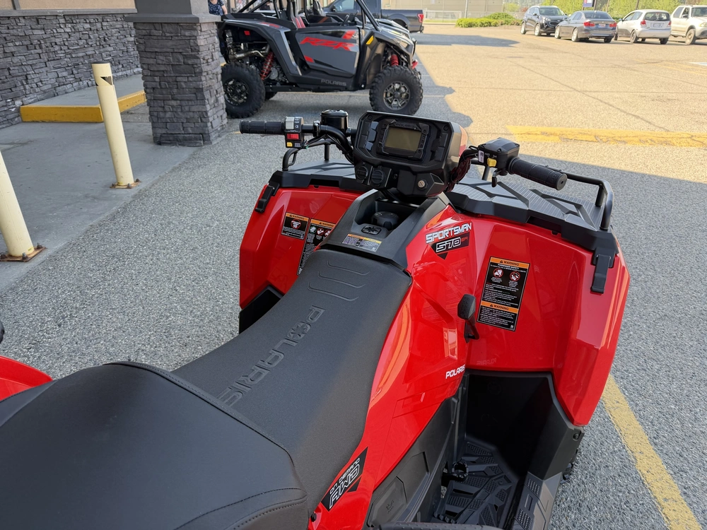 2026 Polaris Sportsman Touring 570 alt