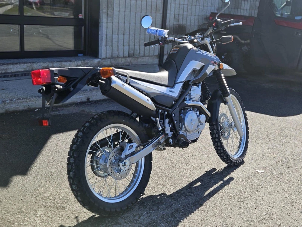 Yamaha Yamaha Xt 250 2025 alt
