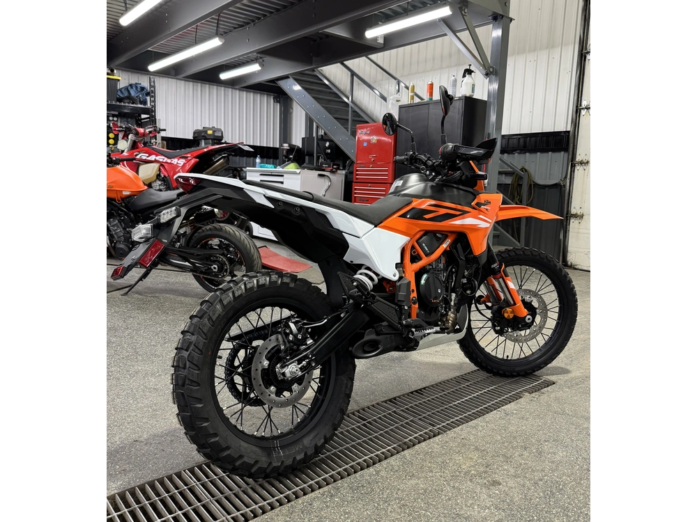 2026 Ktm 390 Enduro R alt