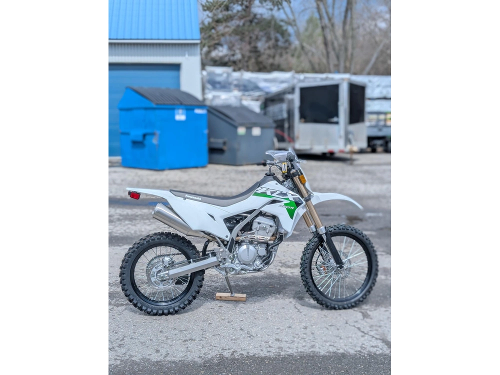 2026 Kawasaki Klx300 R Blanc 🎯 Moto Trail 300cc Performance Hors Route Crf300f Wr250f Maniable Sentier Technique 🟢 alt