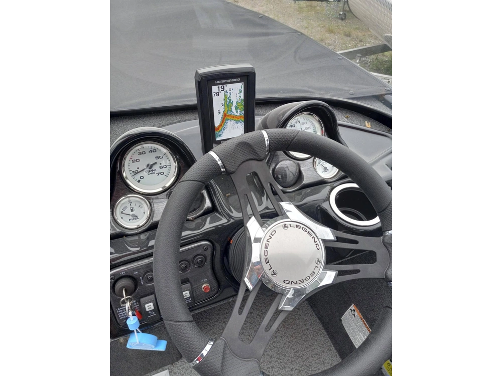 2023 Legend 18 Xte Sport With Mercury 90 Elpt 4-stroke And Glide-on Trailer alt