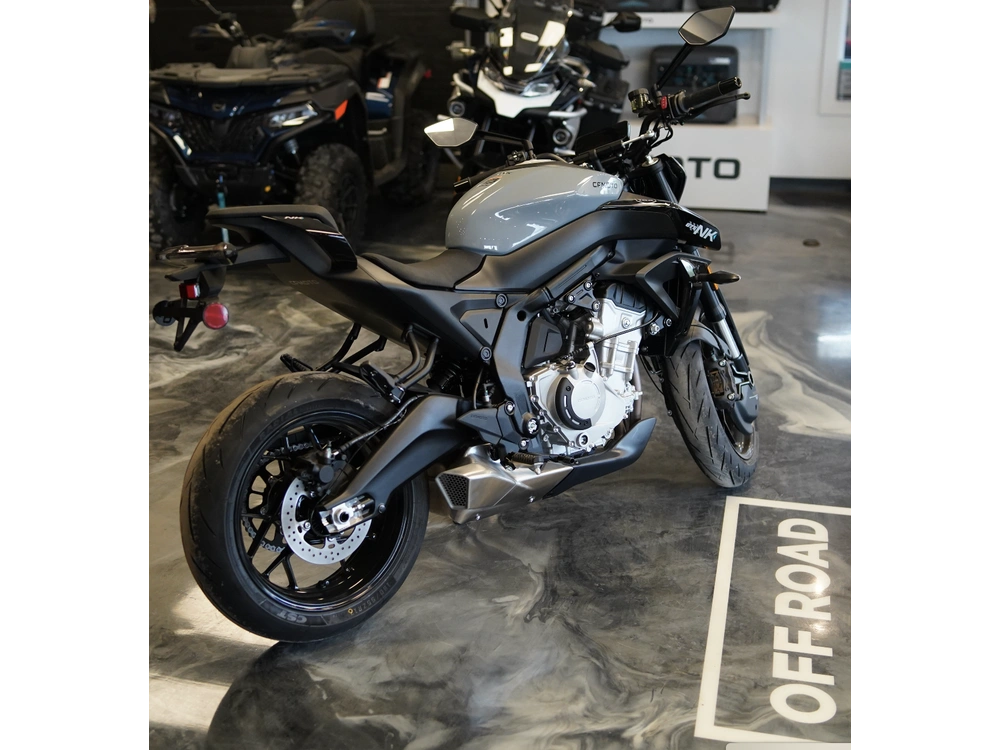 Cfmoto 675 Nk 2026 alt