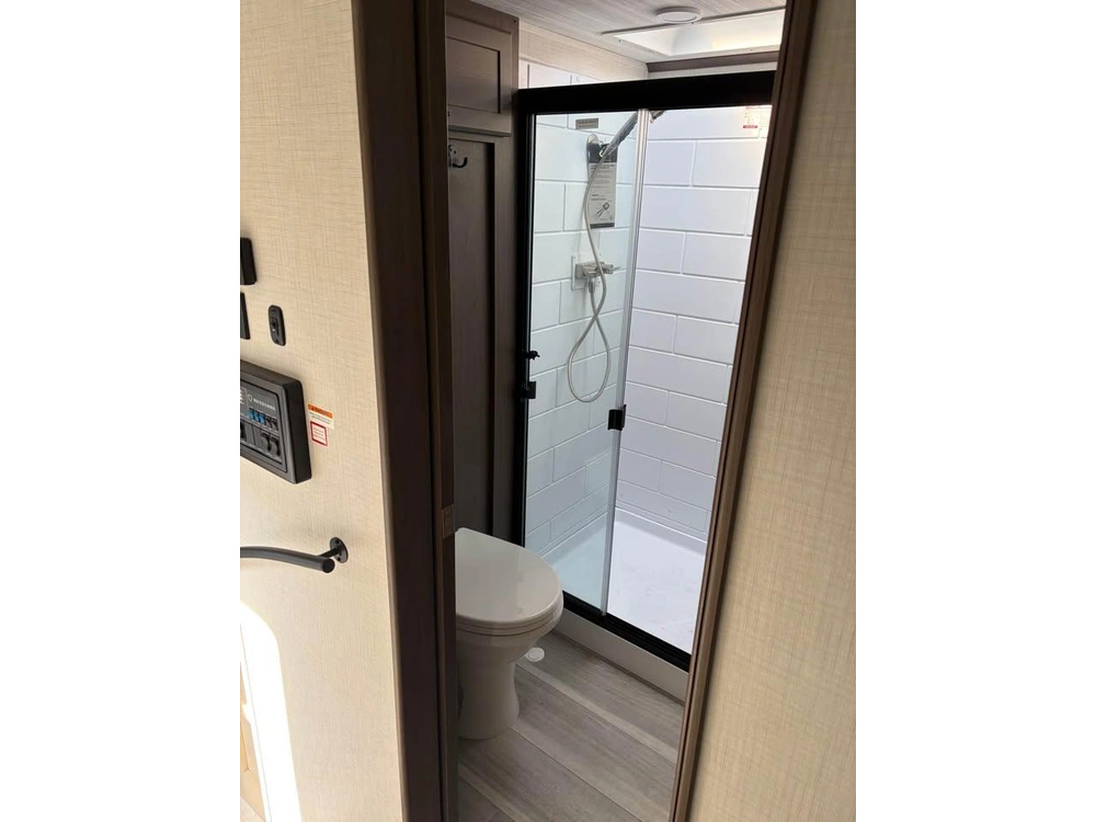 2026 Keystone Rv Cougar 28rli alt