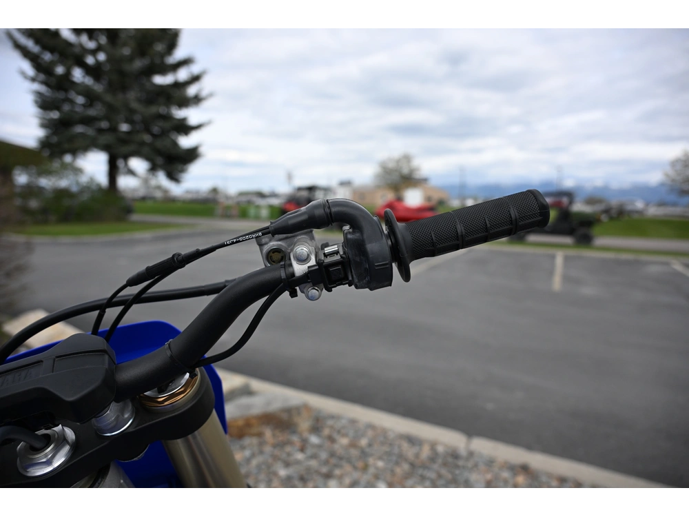 2025 Yamaha Yz450fx alt