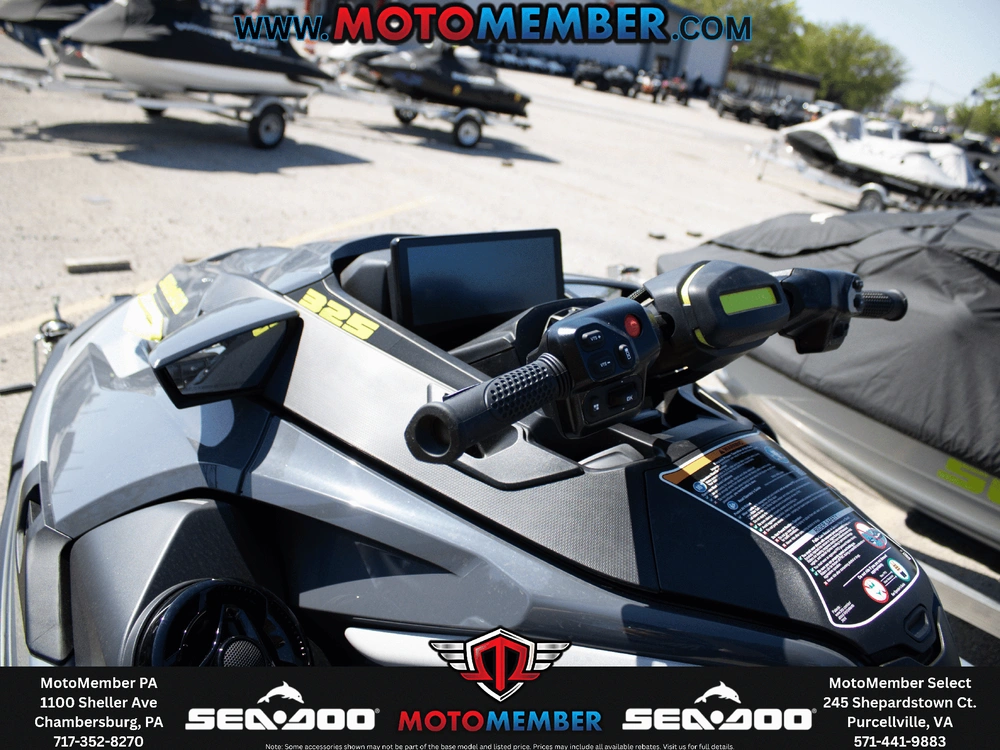 2026 Sea-doo Rxt-x™ 325 Ice Metal / Manta Green alt