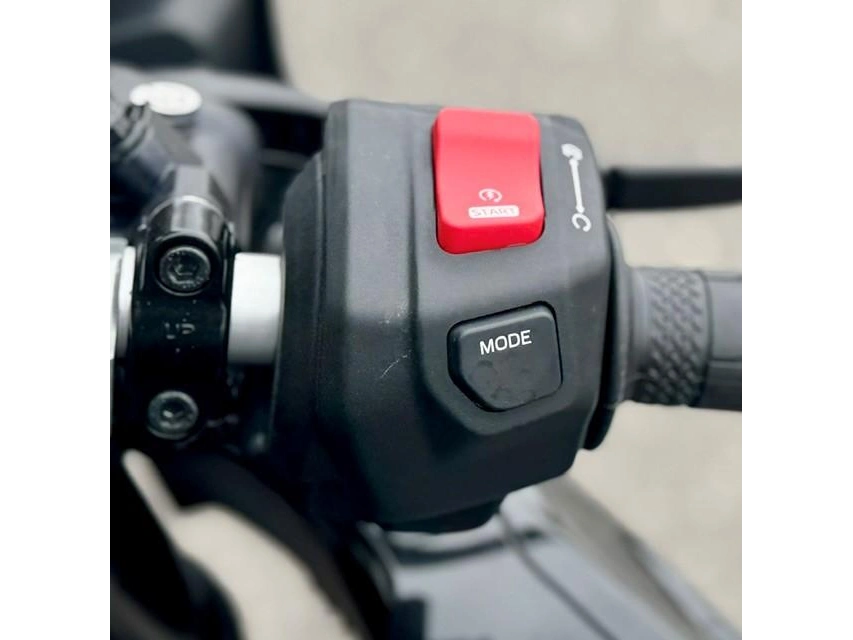 Yamaha Yzf-r7 2026 alt