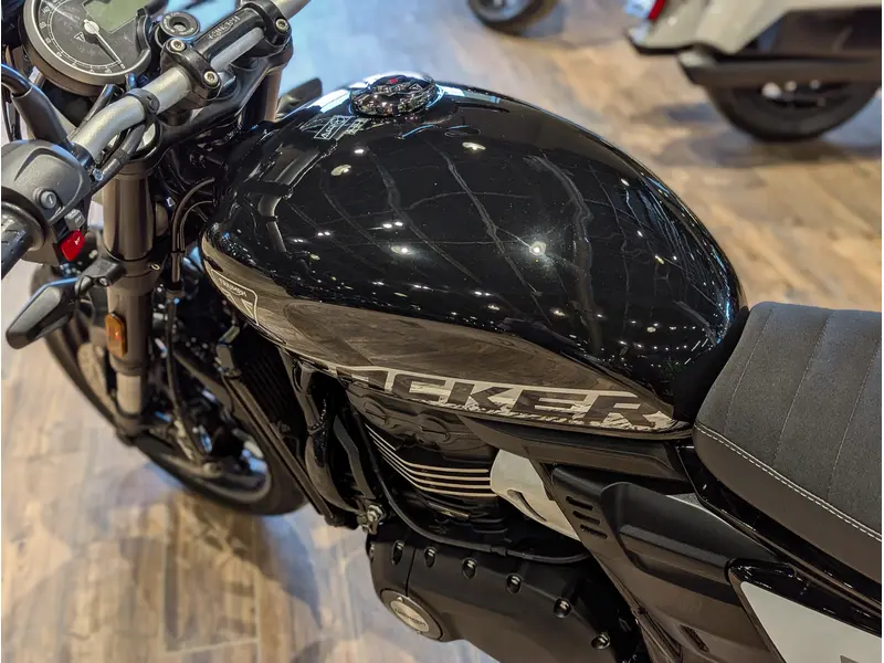 2027 Triumph Tracker 400 // Phantom Black