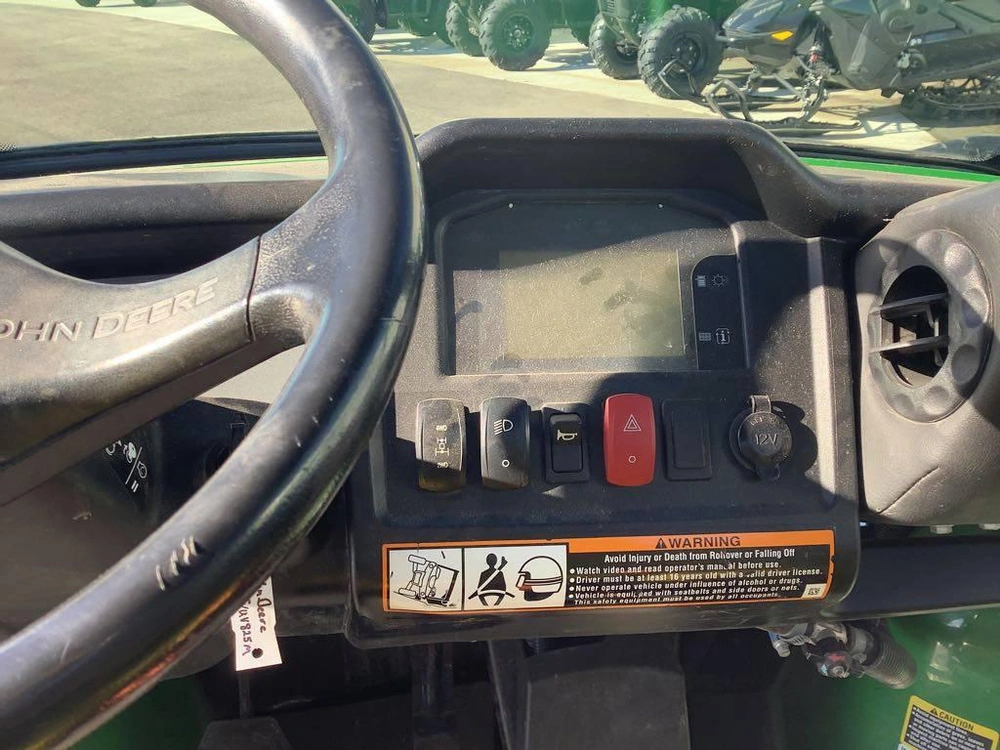2018 John Deere Deere Xuv825m alt