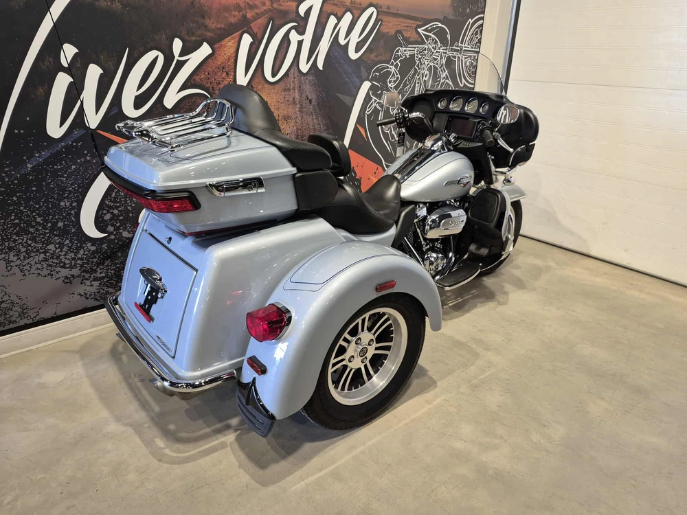 Harley-davidson Trike Tri Glide Ultra Flhtcutg 2023 alt