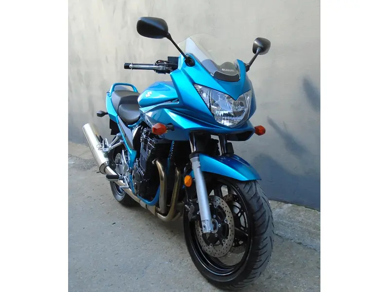 Suzuki Bandit 650 2005 alt