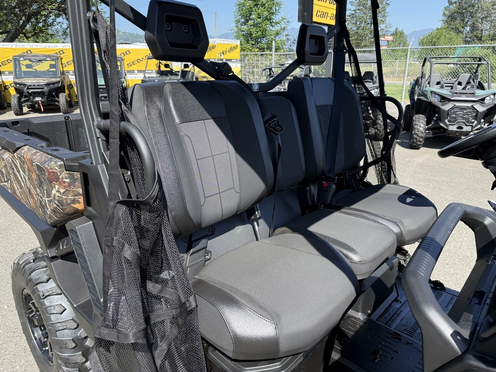 2026 Can-am Defender Xt Hd11 With 10.25' Infotainment alt