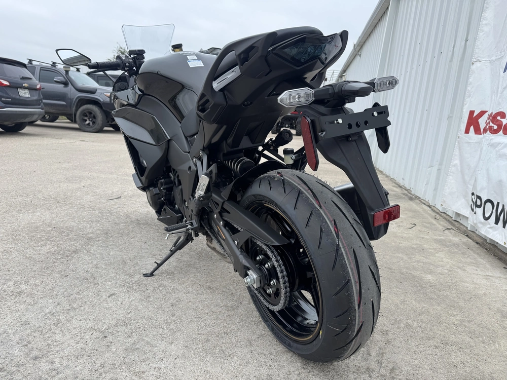 2026 Kawasaki Ninja 1100sx alt