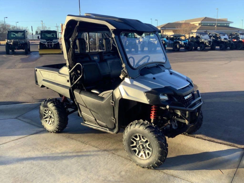 2020 Honda Pioneer 700 Deluxe alt