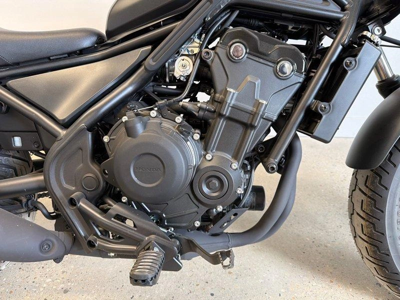 2025 Honda Rebel 500 alt