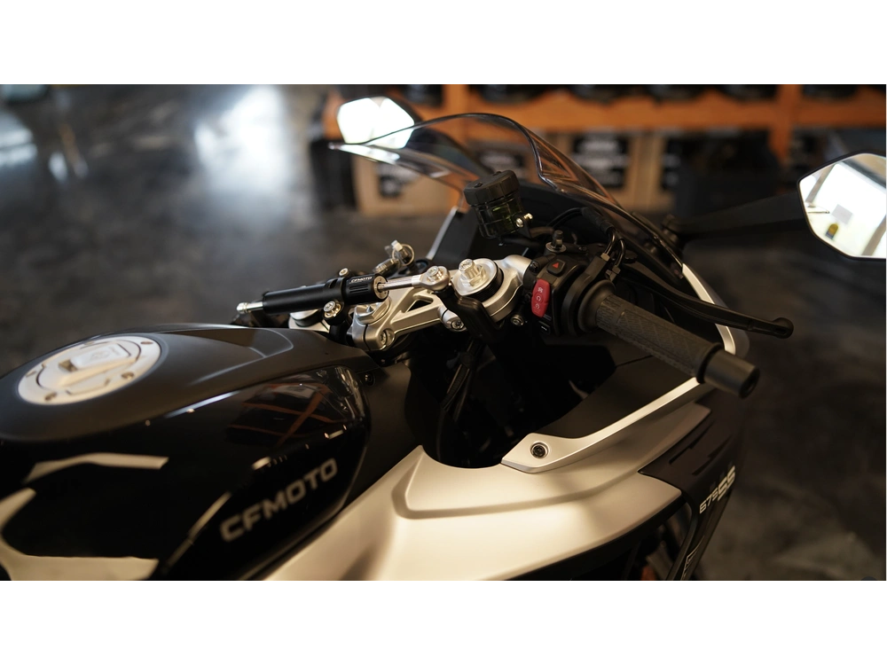 2026 Cfmoto 675 Ss alt