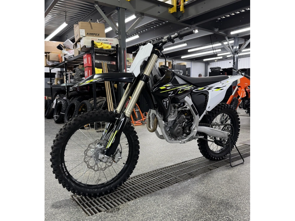 Triumph Tf 250-x 2026 alt