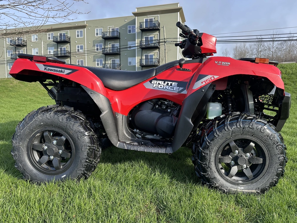 2026 Kawasaki Brute Force 750 alt