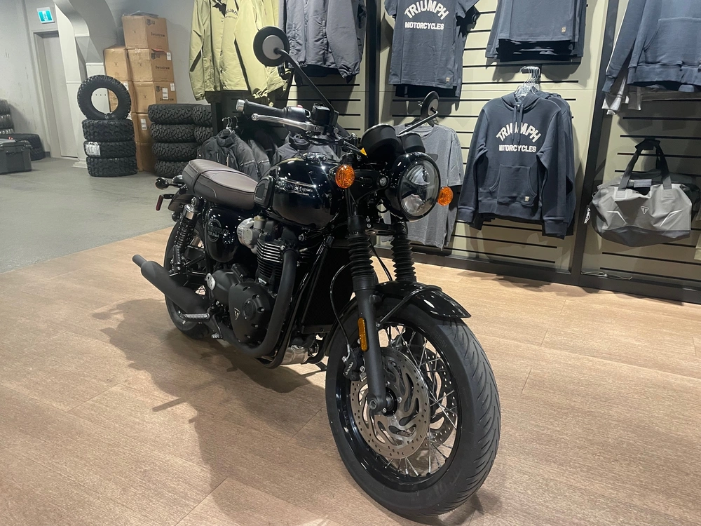 2026 Triumph Bonneville T120 Black - Jet Black alt