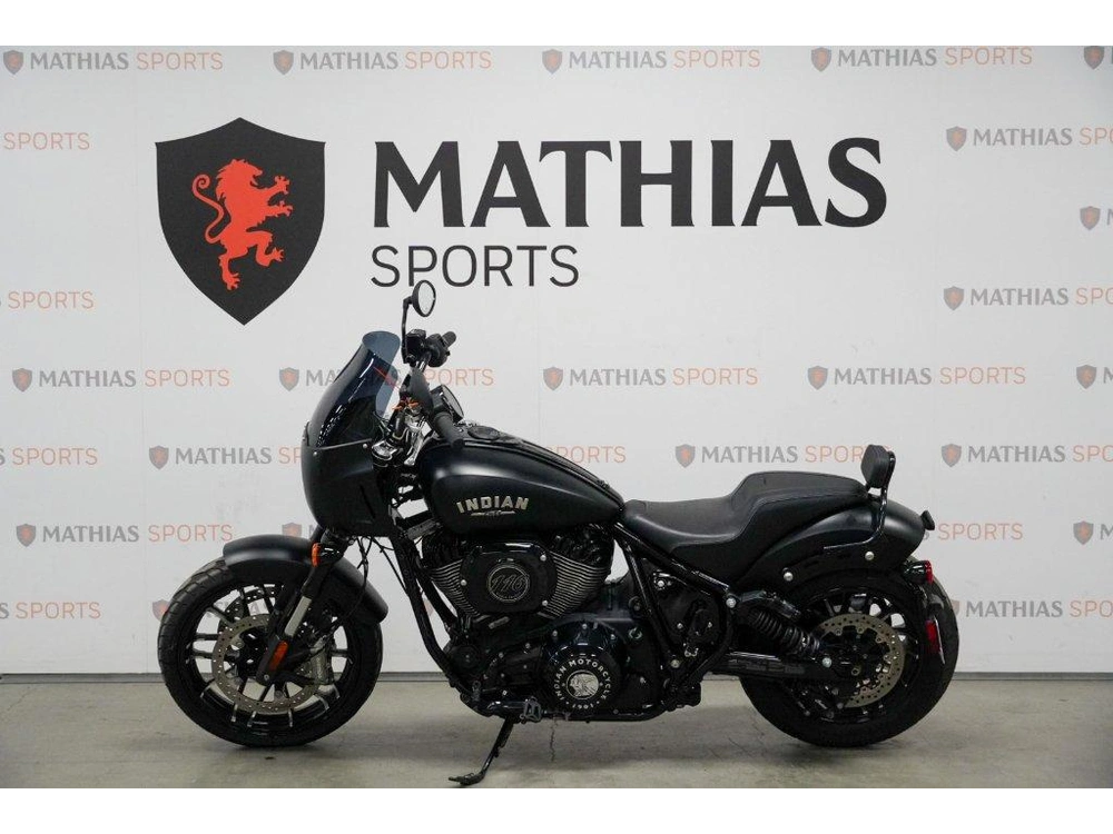 2023 Indian Motorcycle Sport Chief Dark Horse alt