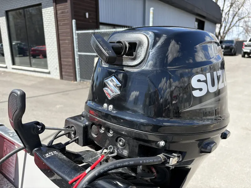 MirroCraft 4650 **MOTEUR SUZUKI 9.9HP!** 2022