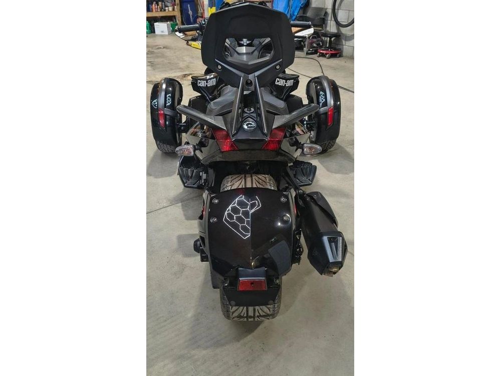 Can-am Spyder St S Se 5 2014 alt