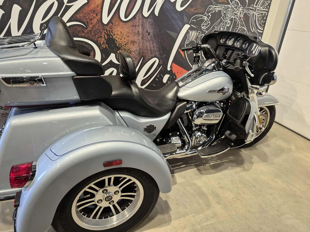 Harley-davidson Trike Tri Glide Ultra Flhtcutg 2023 alt