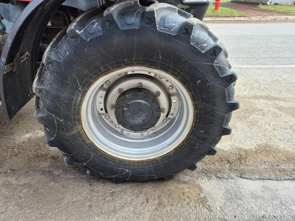 Case IH Farmall 115U 2017