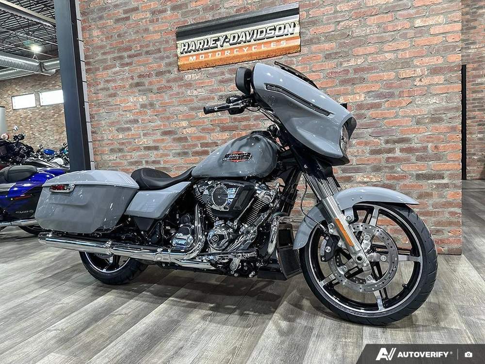 2026 Harley-davidson Street Glide alt