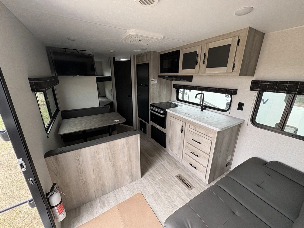 2024 Kz Sportsman 260 Bhse alt