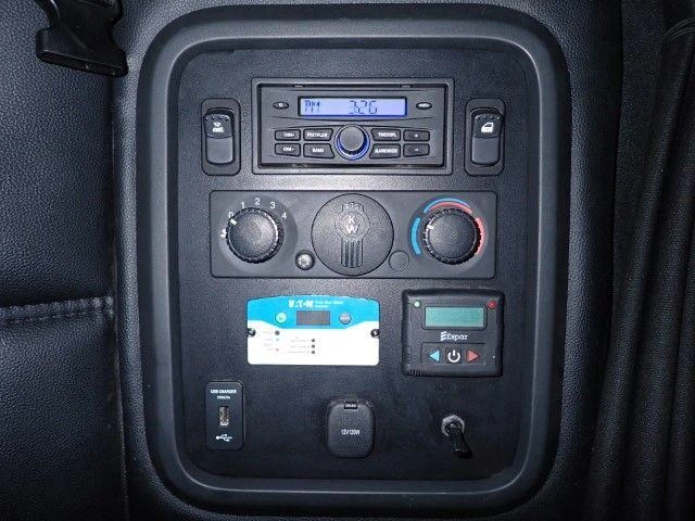 Kenworth T880 2025