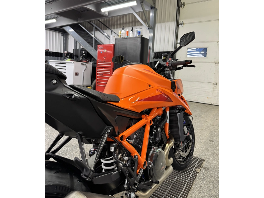 Ktm 1390 R Evo 2026 alt