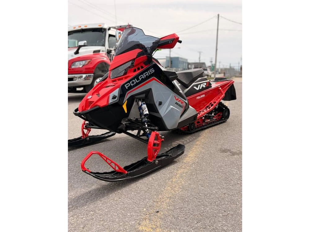 Polaris 850 Indy Vr1 137 2025 alt