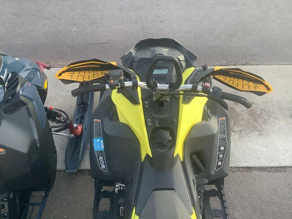 2017 Ski-doo Summit 165 alt