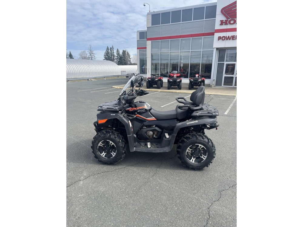 2023 Cfmoto C-force 600 Touring alt