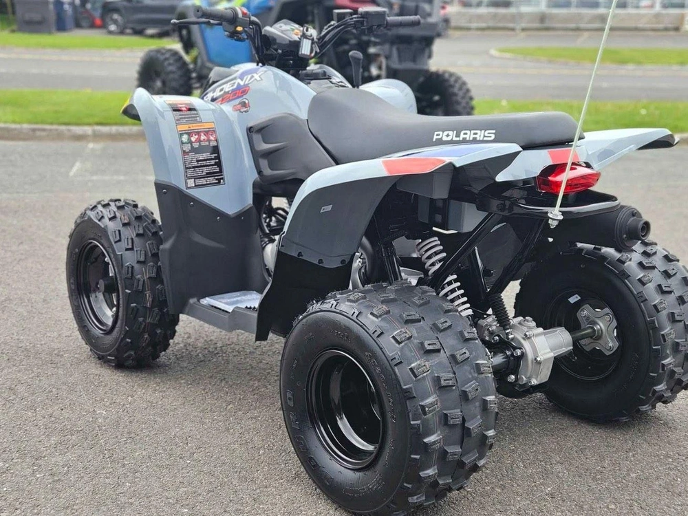 Polaris Polaris Phoenix 200 2026 alt
