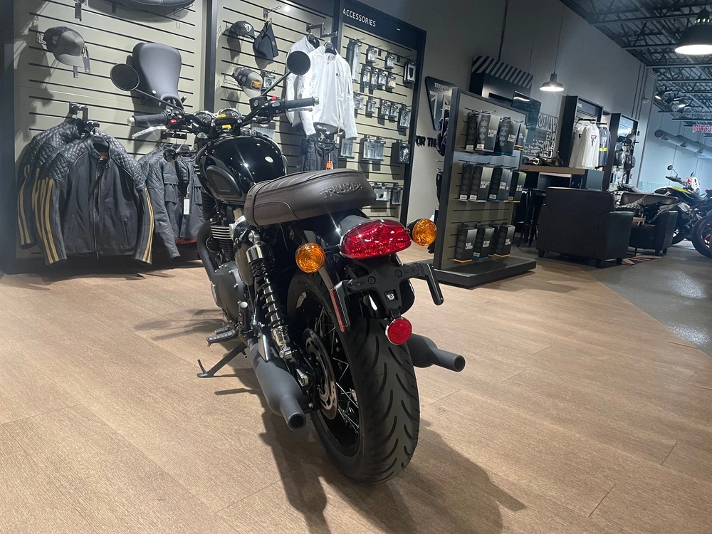 2026 Triumph Bonneville T120 Black - Jet Black alt
