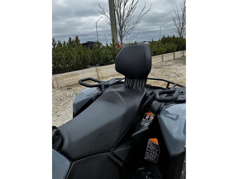 Can-Am OUTLANDER MAX DPS 700 2026