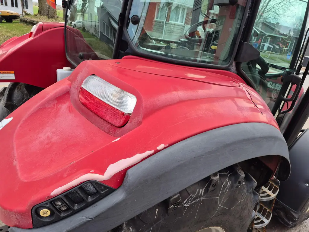 Case IH Farmall 115U 2017