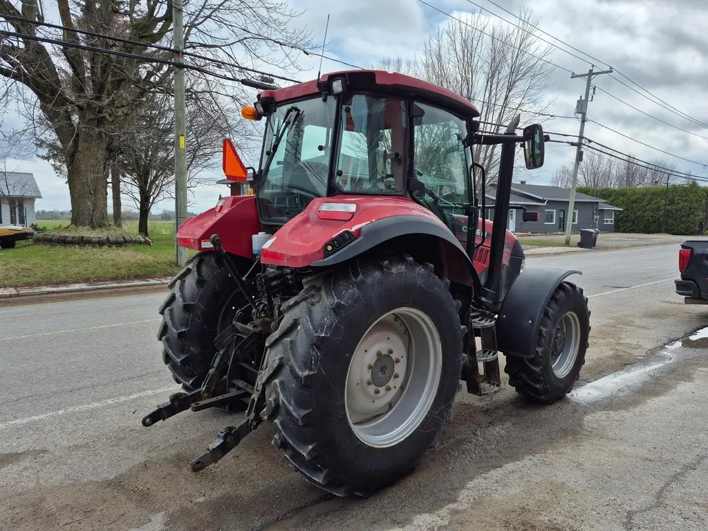 Case IH Farmall 115U 2017