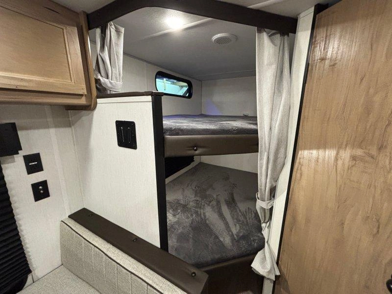 2026 Cherokee Grey Wolf 22mkse alt
