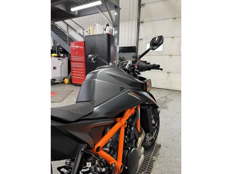 2026 KTM 1390 R EVO thumbnail 10