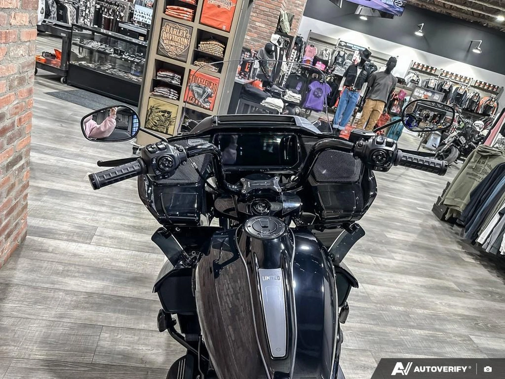 2026 Harley-davidson Road Glide Limited alt